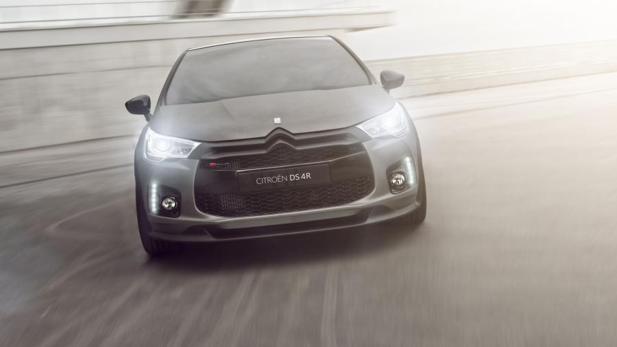  Citroen DS4 Racing Concept 2012 года  (фото 6 из 15)